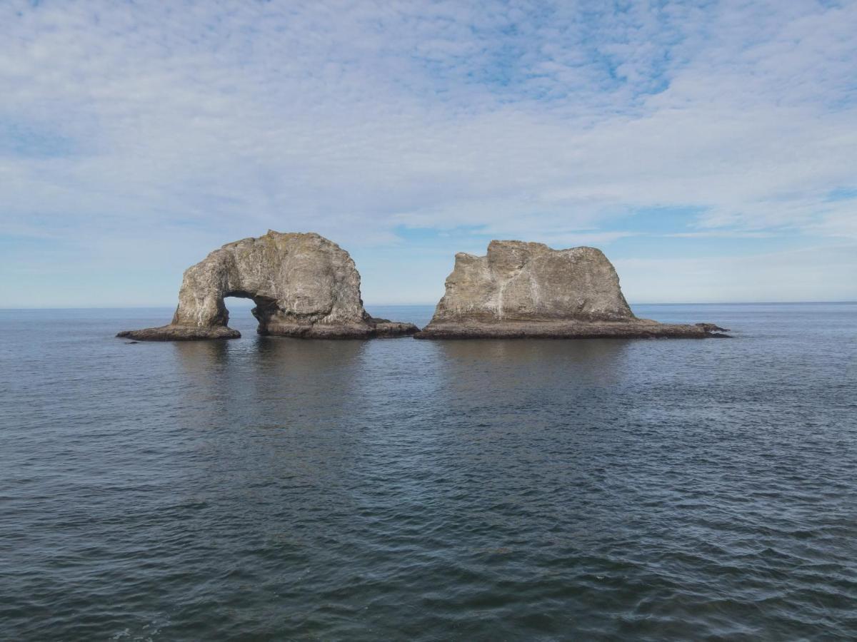Rockaway Beach Vibes,Waterfront Oceanfront Rockaway Beach House Near Downtown,Wifi, Washer Dryer المظهر الخارجي الصورة