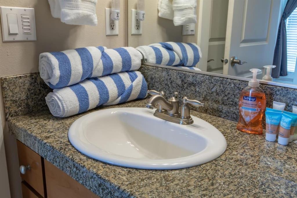 Rockaway Beach Vibes,Waterfront Oceanfront Rockaway Beach House Near Downtown,Wifi, Washer Dryer المظهر الخارجي الصورة
